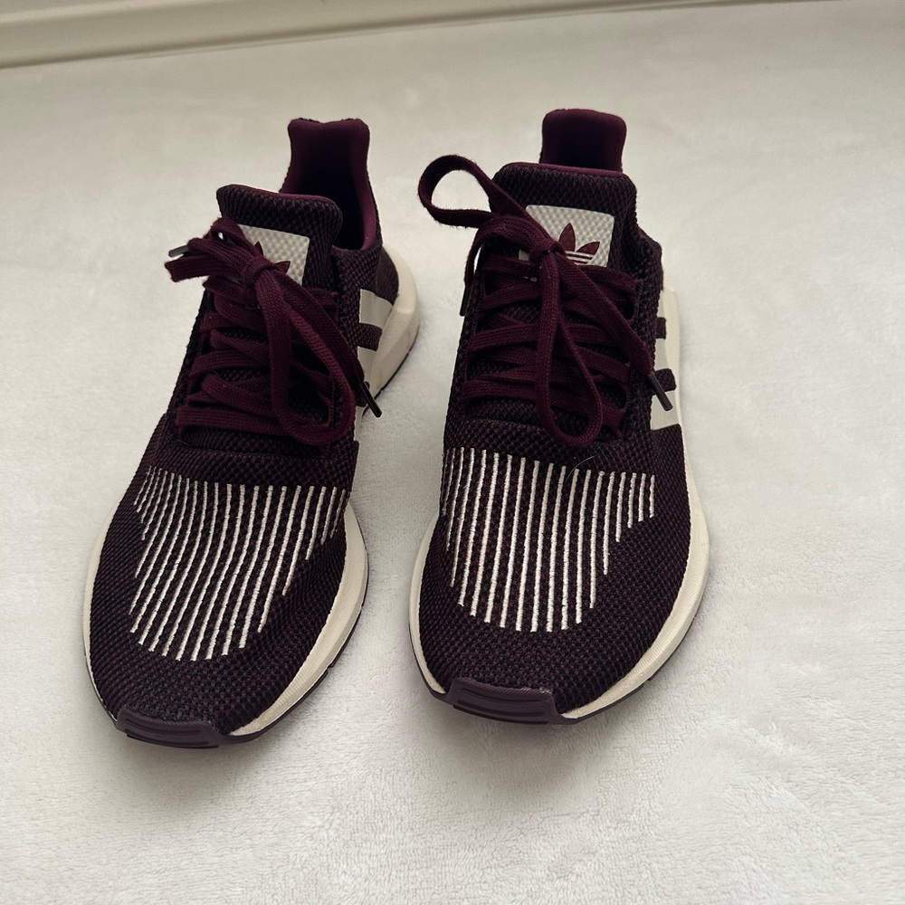 Adidas Sneakers Size 8.5 Women’s Shoes